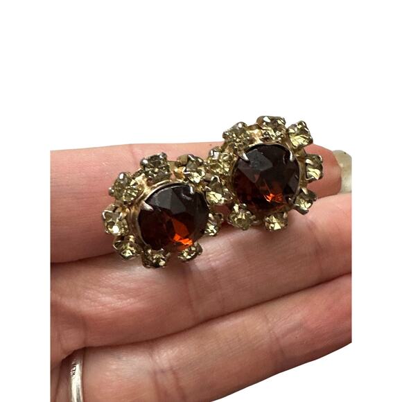Vintage Topaz Rhinestone Clip On Earrings - Picture 4 of 5